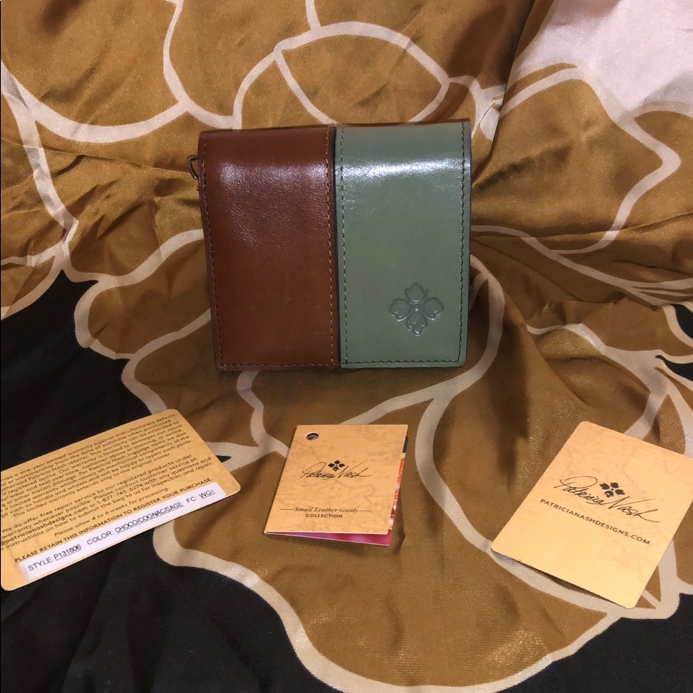 Patricia Nash Carisa Wallet
